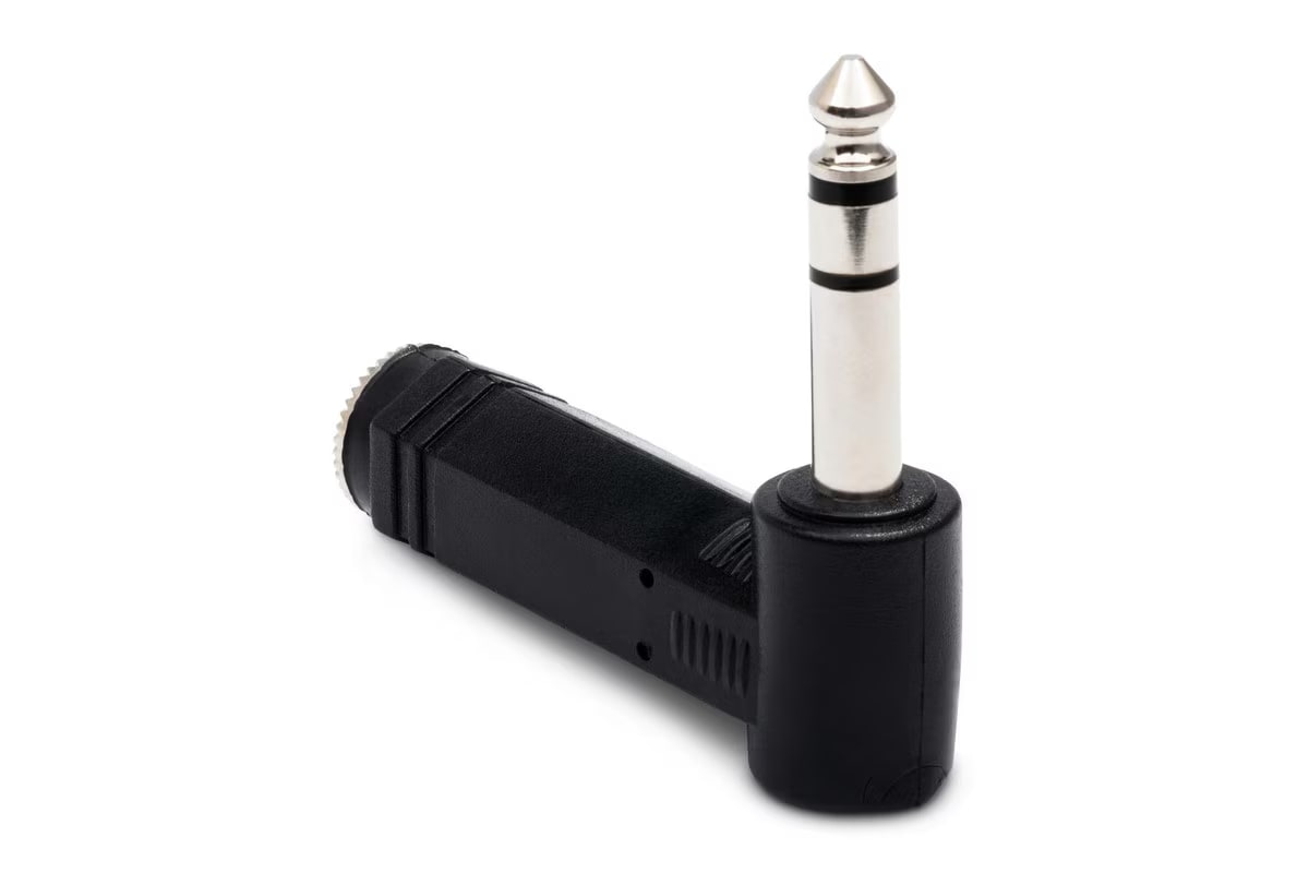 Hosa GPP-273 1/4 inch TRS Female to 1/4 inch TRS Male Right Angle Adapter-NEW