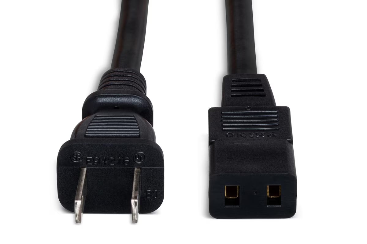 Hosa PWC-178 IEC C9 Power Cable - 8 foot-NEW