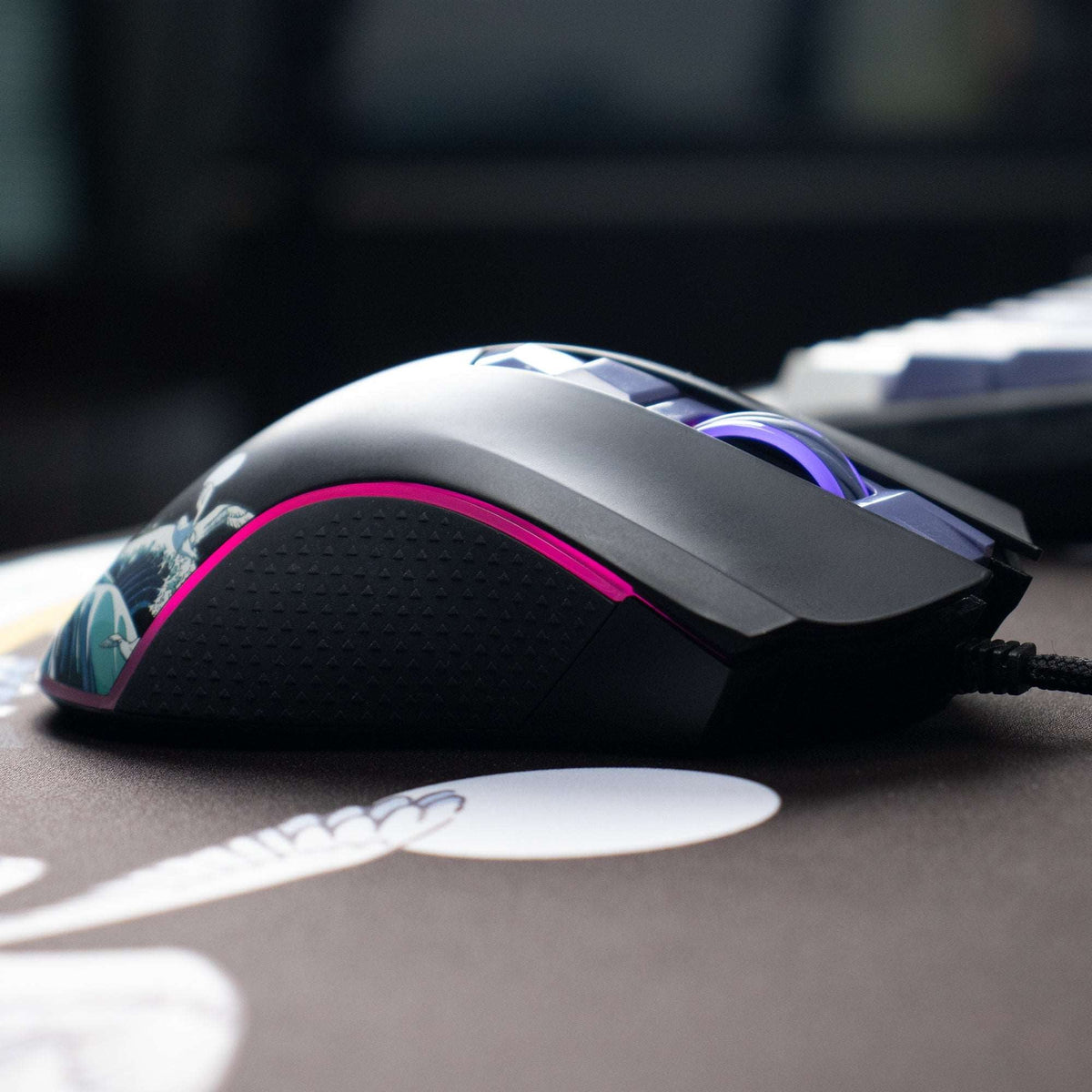 Kanagawa Themed Programmable Wired Gaming Mouse 7 Buttons XVX G705