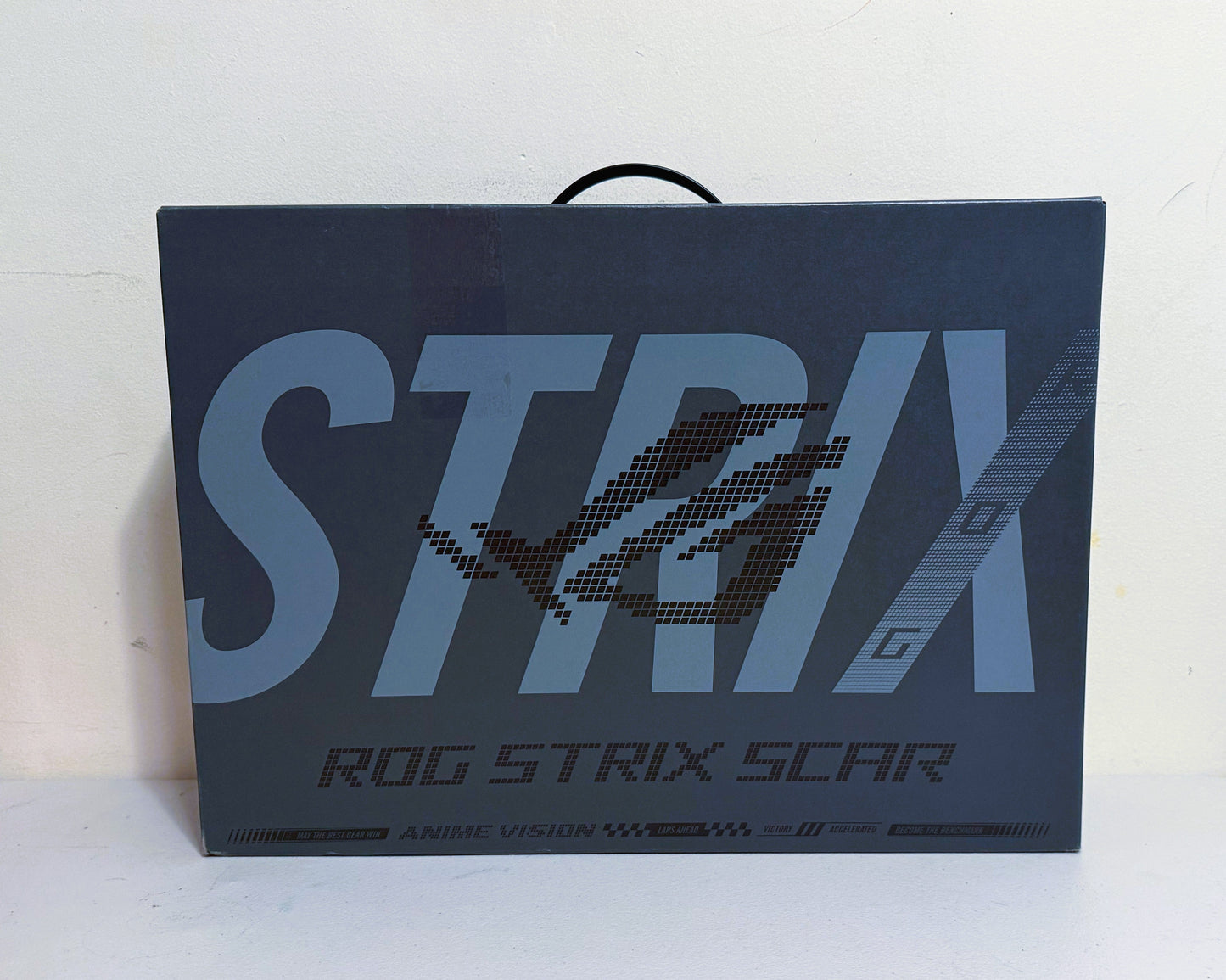 Asus Rog Strix Scar 18 GTX 5090 Gaming Laptop