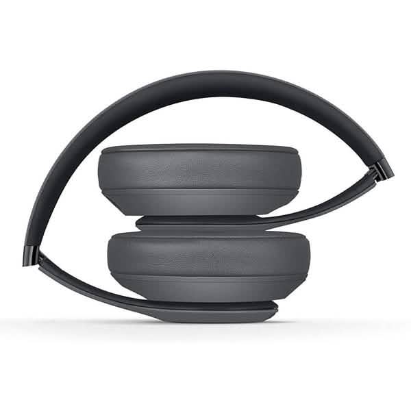 Wireless Noise Cancelling Over-Ear Headphones Beats Studio3 Assorted Styles