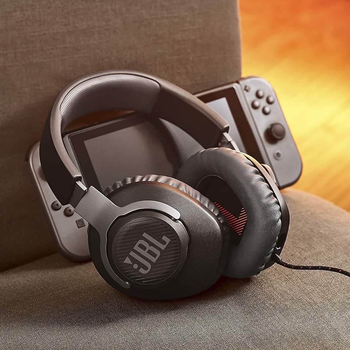 JBL Quantum Sound Signature Wired Over-Ear Gaming Headphones JBL