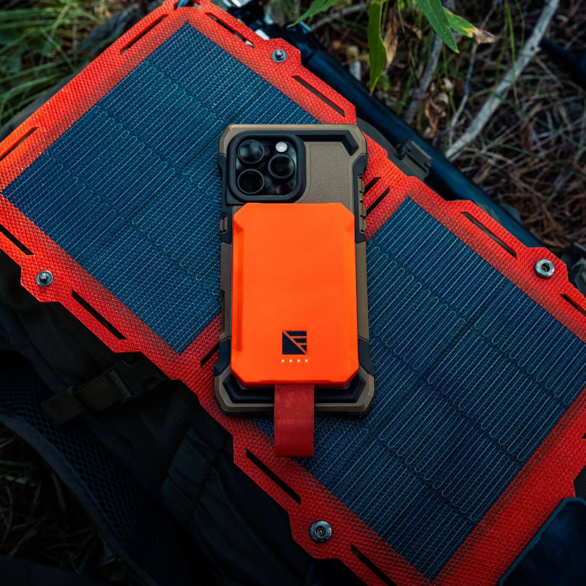 Poseidon Nano Waterproof MagSafe-Ready Power Bank