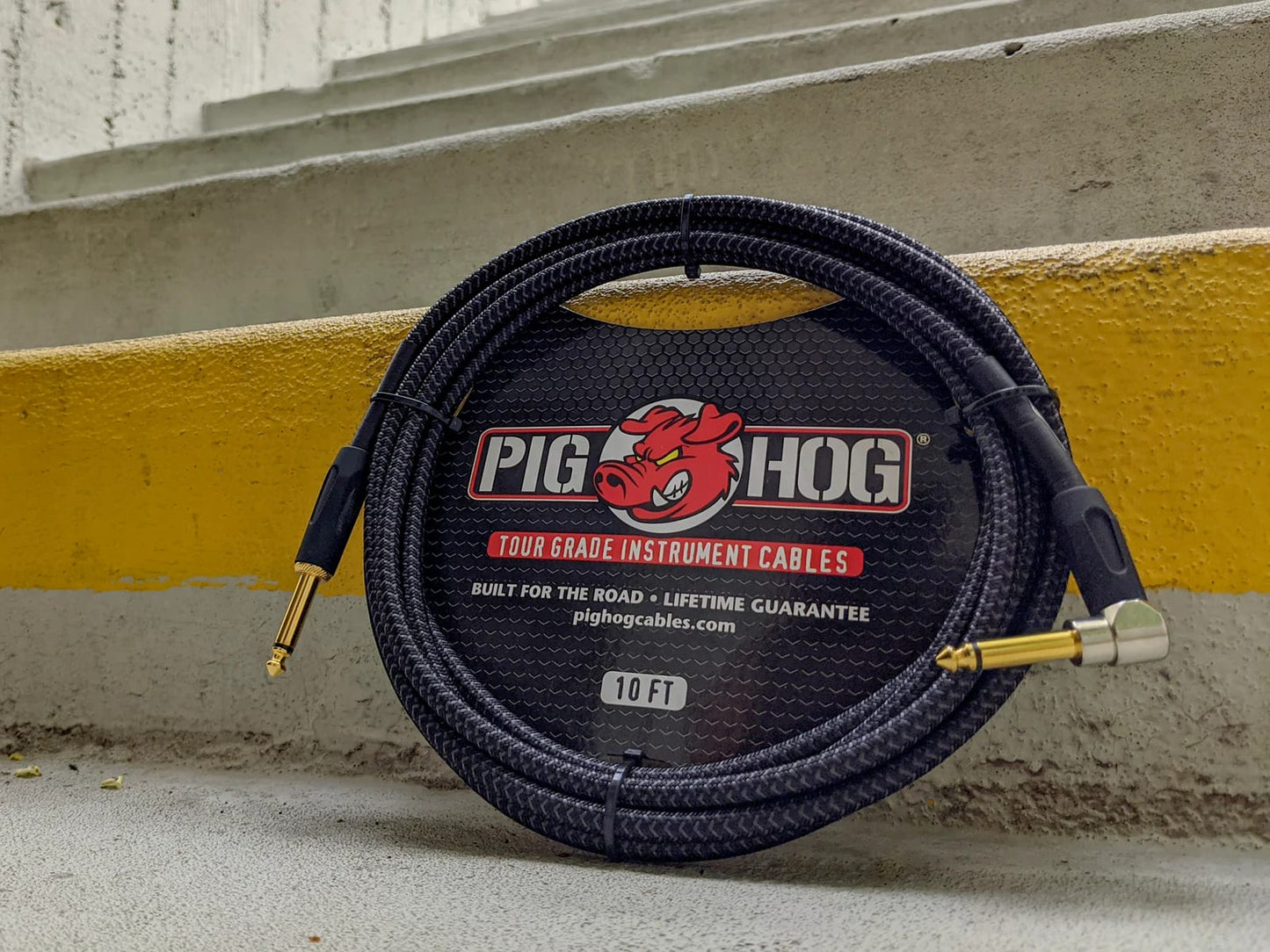 Pig Hog PCH10BKR  "Black Woven" Guitar Instrument Cable, 10ft Right Angle -NEW